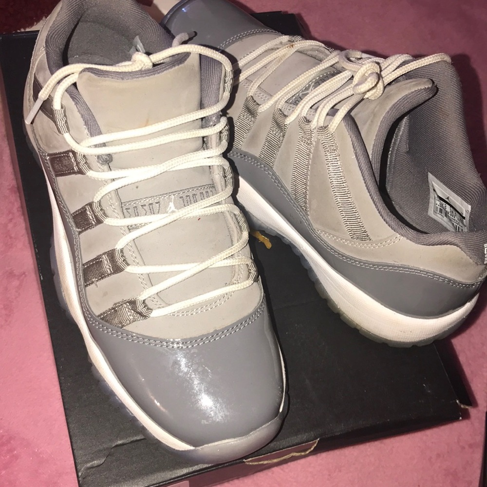 Size 6 Jordan retro low top